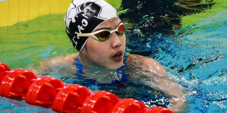Girl, 12, hailed as sensation in Shenzhen swim meet
