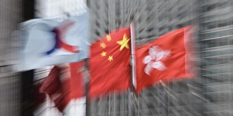 HK stocks end up for sixth straight week of gains