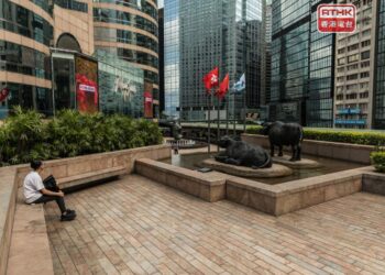 HK stocks join markets in feeling the drag of tariffs