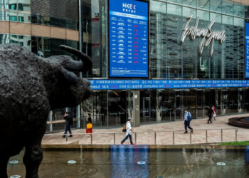 HK stocks open with rise over tariff hopes