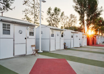 ‘Improve temporary housing for the homeless’