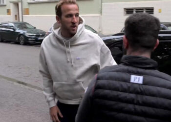 Kane wins first trophy as Bayern take Bundesliga title