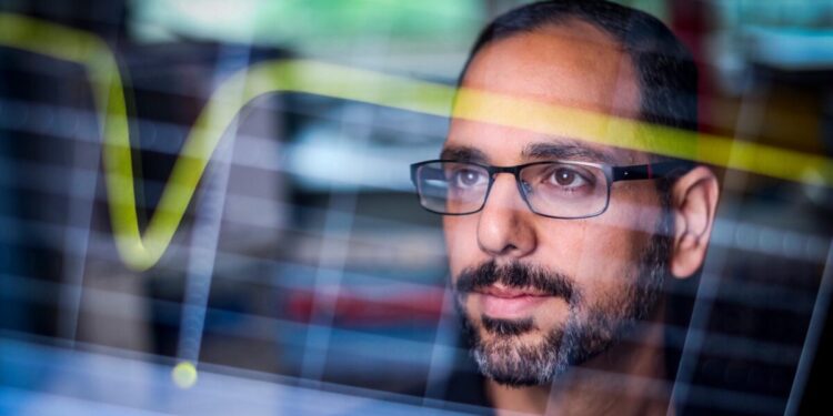 MIT physicists snap the first images of “free-range” atoms