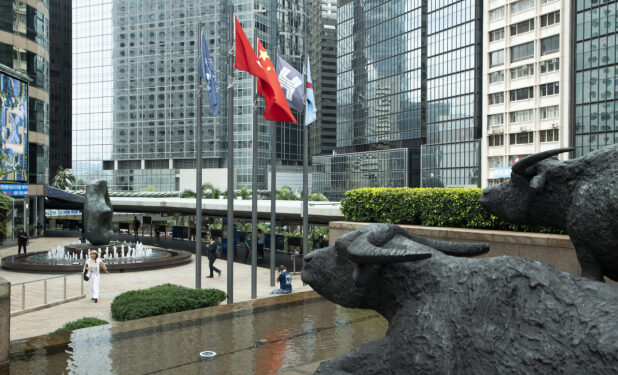 Paul Chan hails strong performance of HK stock market