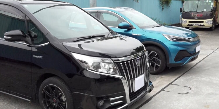 Police arrest two after illegal ride-hailing operation