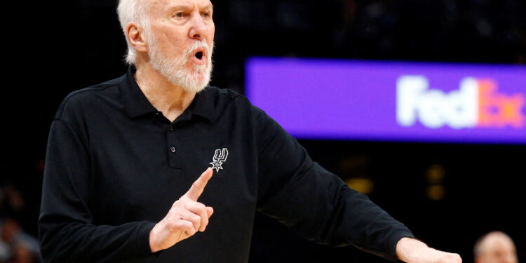 Popovich passes Spurs torch to assistant coach Johnson