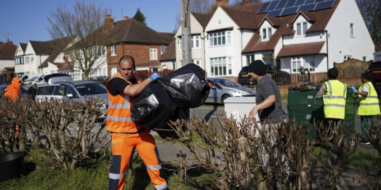 Public urged to guard against ‘fake neighbour’ scams