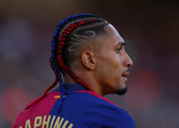 Raphinha extends Barcelona deal until 2028