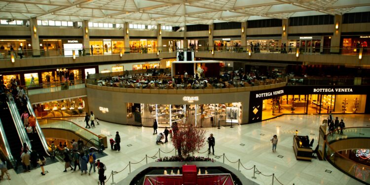 Retailers mostly see growth over Golden Week
