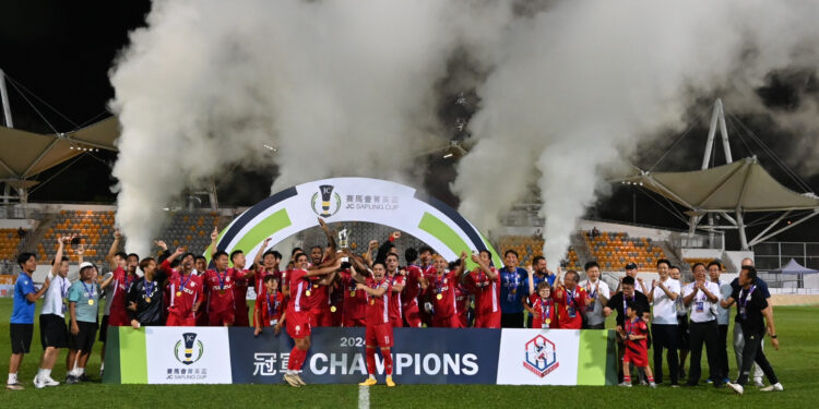 Southern sink Lee Man to win Sapling Cup final