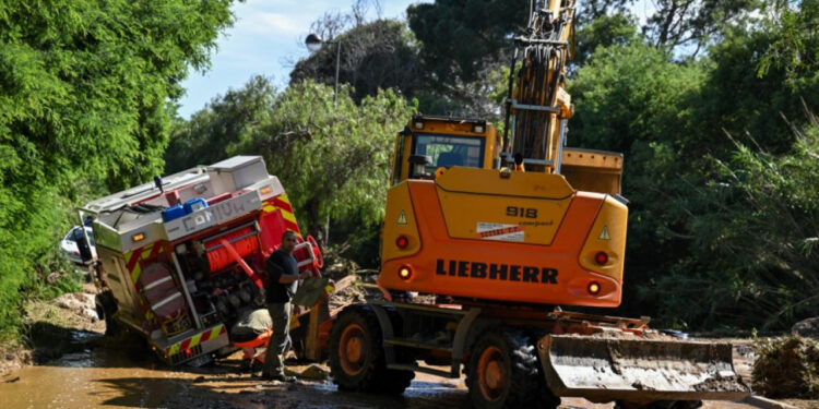 Three dead as thunderstorms hit southeastern France
