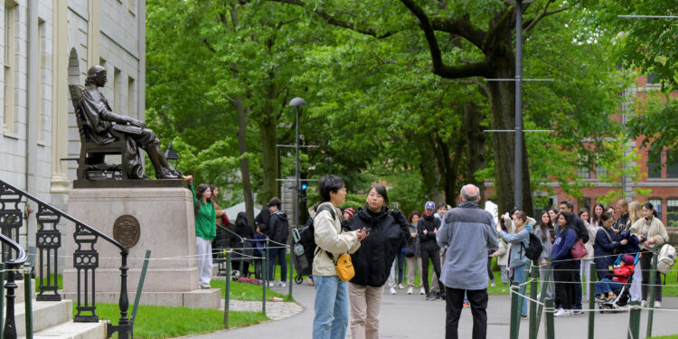 Trump in bid to ease fears of Chinese students