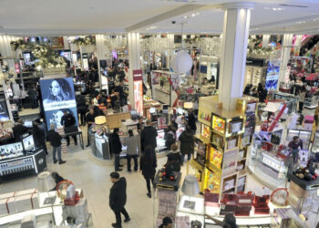 US firms warn Fed that consumers to bear tariff costs