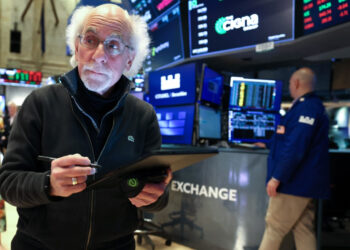 US stocks fall again ahead of Fed decision