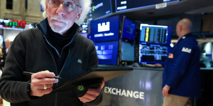 US stocks fall again ahead of Fed decision