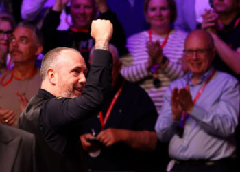 Williams beats Trump to set up World final with Zhao