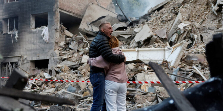 15 killed, 75 injured in Russian strikes on Ukraine