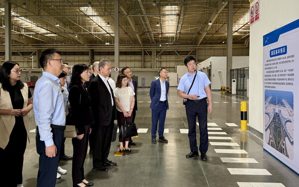 HK-Chengdu logistics links explored