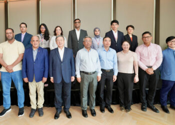 Overseas officials conclude HK trip