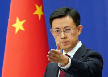 Beijing urges Mideast foes to step back from brink