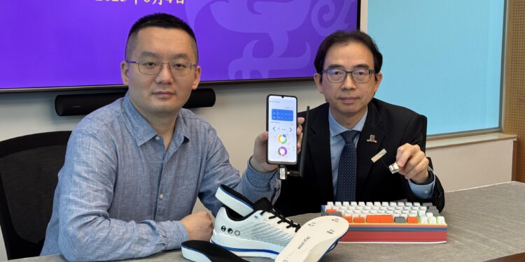 CUHK juiced up by awards for battery-free inventions