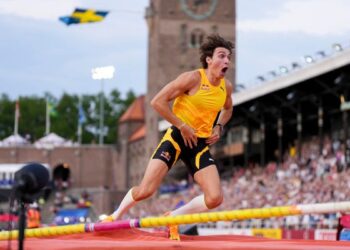 Duplantis improves on own pole vault record – again
