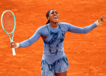 Gauff, Boisson win through at French Open