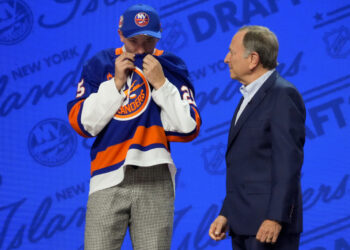 Islanders take Schaefer first overall in NHL Draft