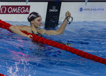 McIntosh smashes another world record in 400m medley