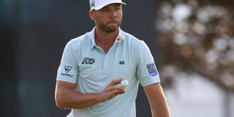Sam Burns maintains lead after US Open third round