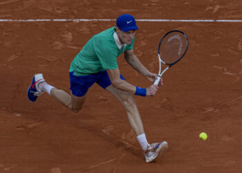 Sinner outclasses Bublik to reach French Open semis