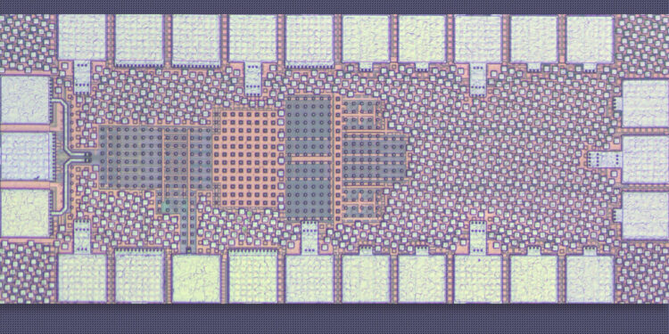 This compact, low-power receiver could give a boost to 5G smart devices