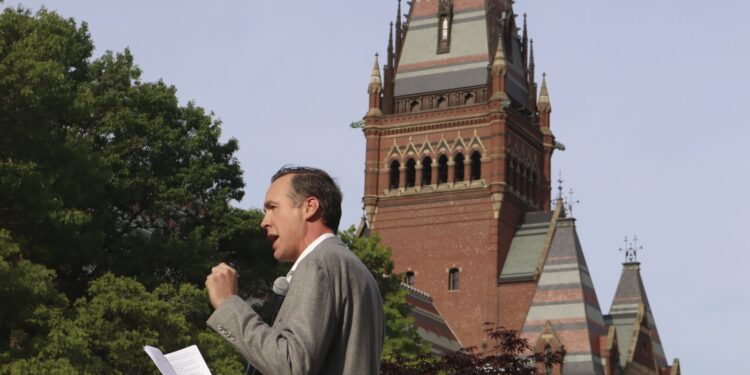 Trump barred from stopping Harvard students at border