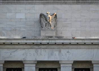 US Federal Reserve keeps interest rates unchanged