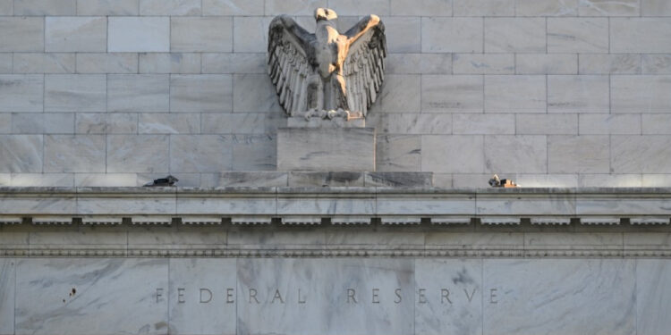 US Federal Reserve keeps interest rates unchanged