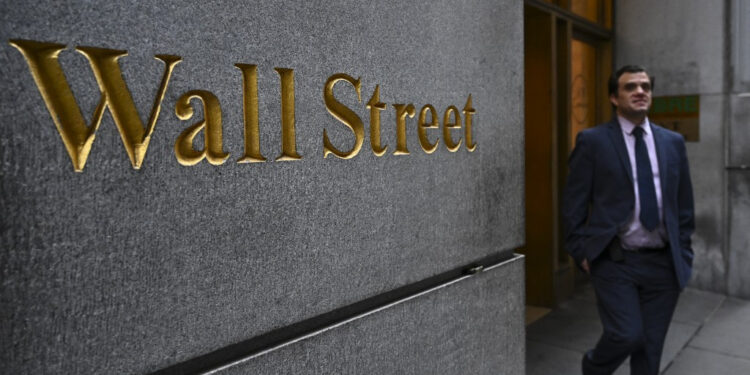 US stocks drop on growing worries over Middle East