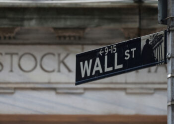 US stocks end at records
