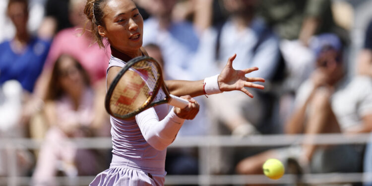 Zheng ousted by Sabalenka in French Open