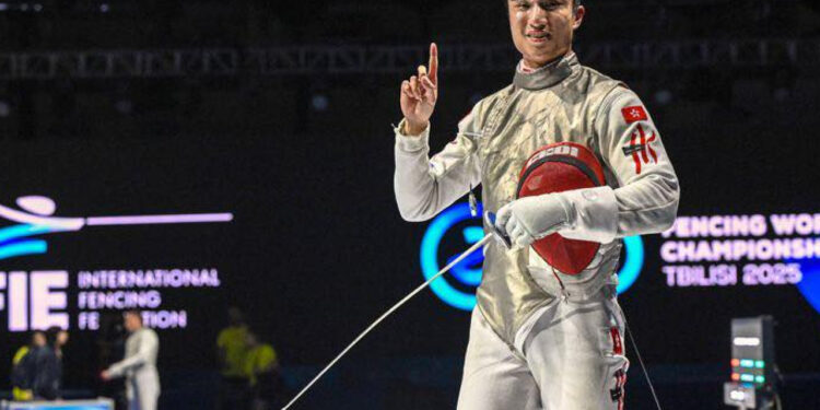 Fencer Ryan Choi wins gold at the World Championships