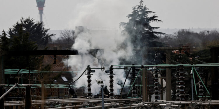 Heathrow shutdown fire blamed on substation failure