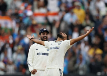 India hammer England by 336 runs in second Test