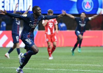Nine-man PSG beat Bayern Munich for place in semis