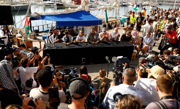 Aid floatilla with Greta Thunberg heads for Gaza