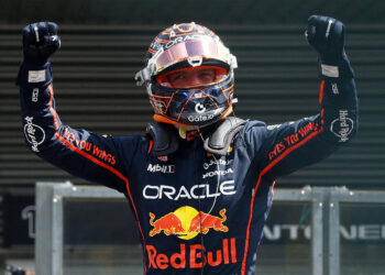 Verstappen confirms he will remain at Red Bull in 2026