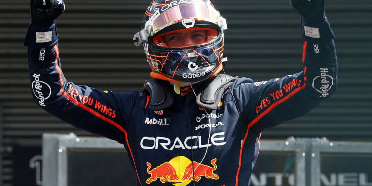 Verstappen confirms he will remain at Red Bull in 2026