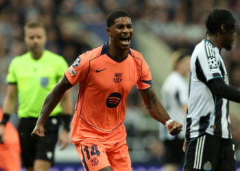 Barcelona, Man City cruise in Champions League openers