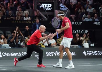 Fritz stuns Alcaraz as Team World lead in Laver Cup