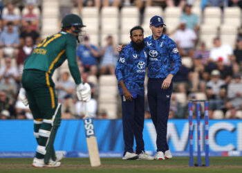 S Africa suffer worst ODI loss ever to England
