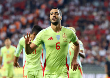 Spain romps as Germany wins first World Cup qualifier