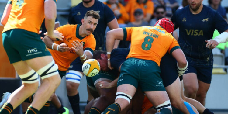 Wallabies edge Pumas with last-gasp try